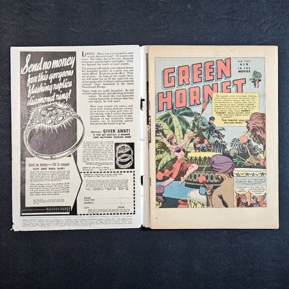 Green Hornet Comics #21 (1944) - Picture 2 of 8